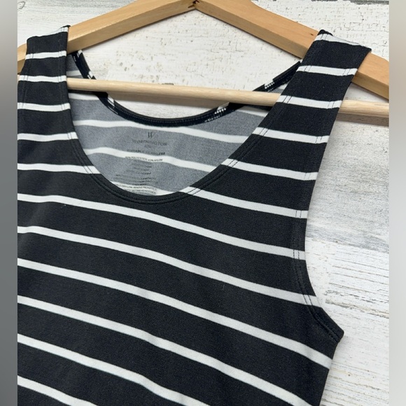 Worthington Suitable Seamless Stretchy Black & White Striped Tank Top Size S/M - Picture 2 of 5